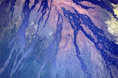 Hình ảnh Trái Đất đẹp tuyệt vời nhìn từ không gian - 1