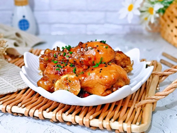 Giúp bé ngon miệng hơn với món đùi gà sốt mật ong đượm vàng, thơm ngậy