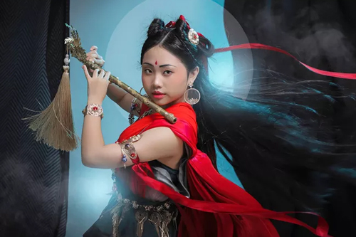 Tạo hình đầy mạo hiểm, Phương Mỹ Chi khiến mạng xã hội "dậy sóng" vì album mới