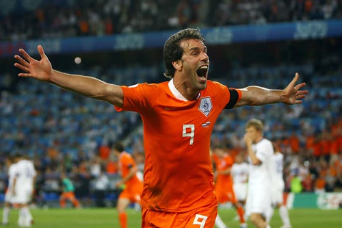 =4. Ruud Van Nistelrooy (Hà Lan, tổng số bàn thắng: 6).