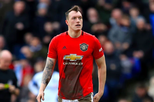 Trung vệ: Phil Jones.