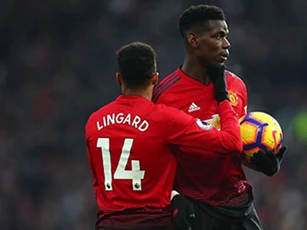 M.U "tống cổ" Pogba và Lingard để đón Sancho?