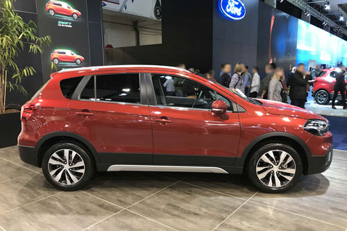 Chi tiết crossover Suzuki giá gần 450 triệu đồng