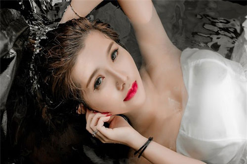 Phụ nữ có nét tướng mệnh 'đại cát đại lợi' này, đi đến đâu cũng được săn đón, người theo đuổi xếp hàng dài