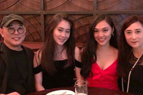 Lý Liên Kiệt đón tuổi 57 bên vợ con