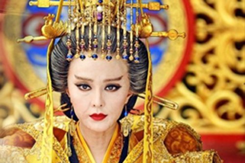 Võ Tắc Thiên và nỗi cô đơn "không tình yêu - không tình thân"