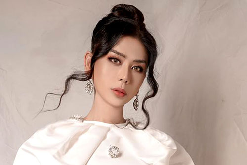 Lâm Khánh Chi muốn phẫu thuật sửa giọng nói