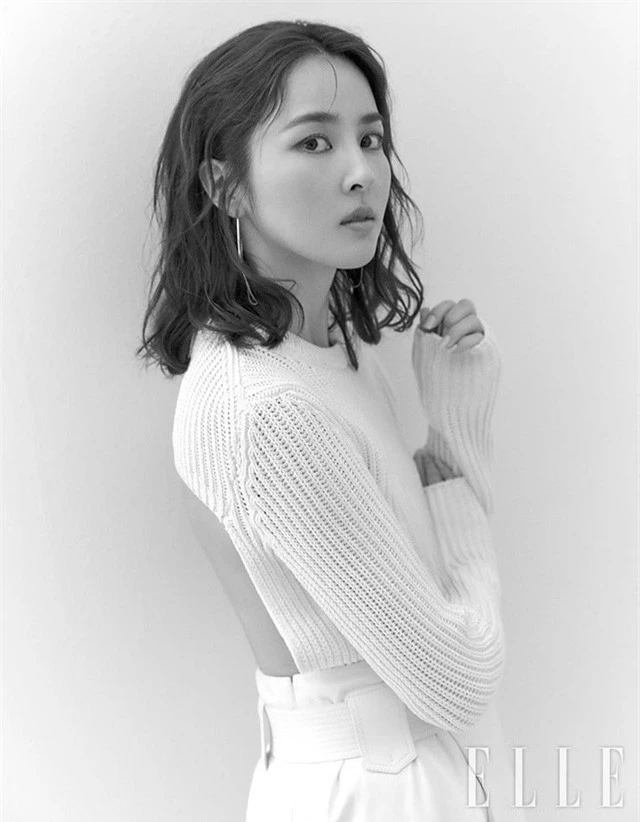 Han Hye Jin chia sẻ cách cân bằng giữa việc làm mẹ và làm diễn viên - Ảnh 1. Han Hye Jin chia sẻ cách cân bằng giữa việc làm mẹ và làm diễn viên - Ảnh 1.