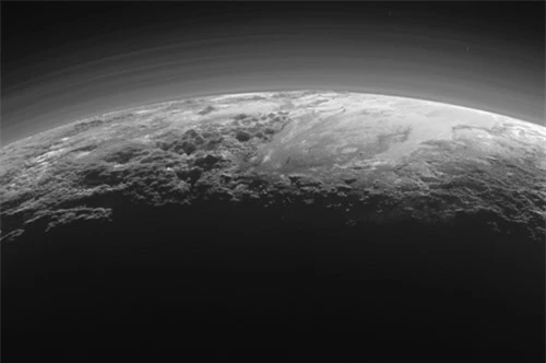Phát hiện núi lửa phun ra băng trên sao Diêm Vương - 2