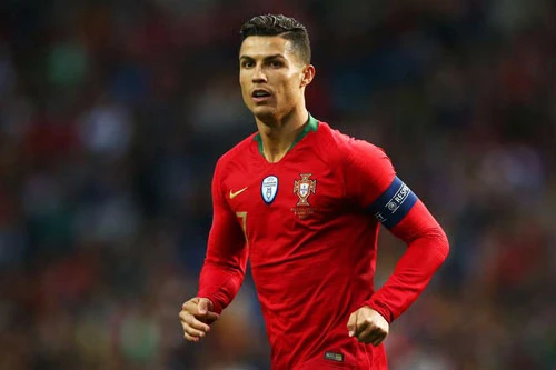 =1. Cristiano Ronaldo (Bồ Đào Nha, tổng số bàn thắng: 9)