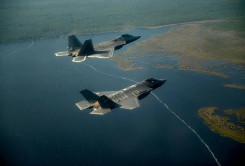 Tiêm kích tàng hình F-35 của Mỹ