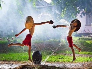 Dũng khí lớn nhất của đời người là nhận sai, kẻ thù lớn nhất của đời người là chính mình