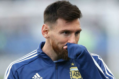 Aguero lên tiếng bảo vệ Messi trước những chỉ trích