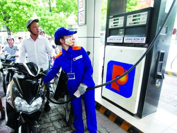 Giá xăng, dầu lại đồng loạt giảm