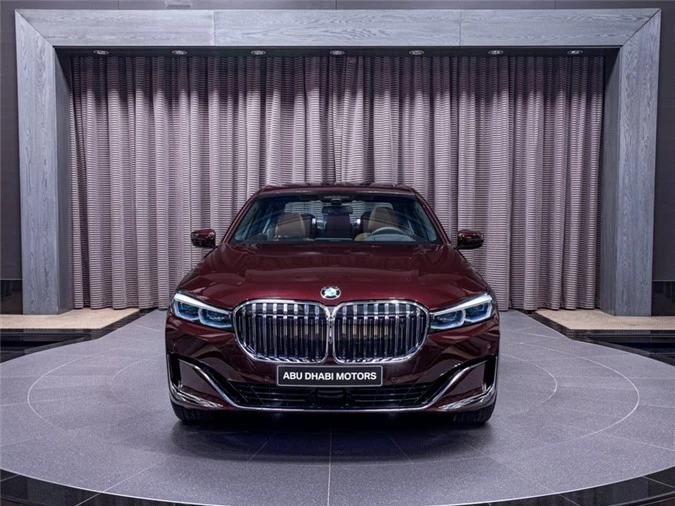 bmw 750li 2020 an tuong voi mau son royal burgundy red hinh 3