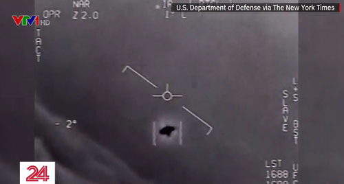 Mỹ công bố các hình ảnh về vật thể bay không xác định