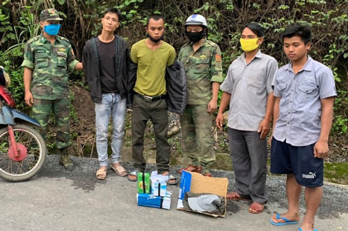 Quảng Trị: Bắt quả tang 2 đối tượng vận chuyển hơn 5.000 viên ma túy