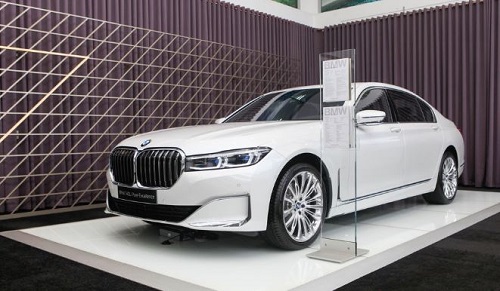 'Mổ xẻ' BMW 740Li Pure Excellence, giá gần 6,3 tỷ tại Việt Nam