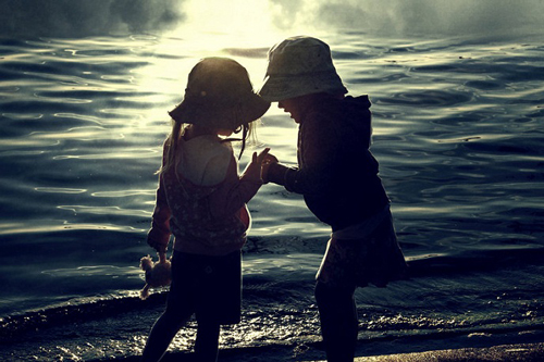 'Vàng kia vạn lạng còn dễ kiếm, tri kỷ một người thật khó thay'