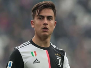 Sau hơn 1 tháng, tiền vệ Dybala vẫn dương tính với COVID-19