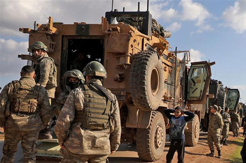 Phiến quân Syria "phản chủ", đánh vỗ mặt Quân đội Thổ Nhĩ Kỳ