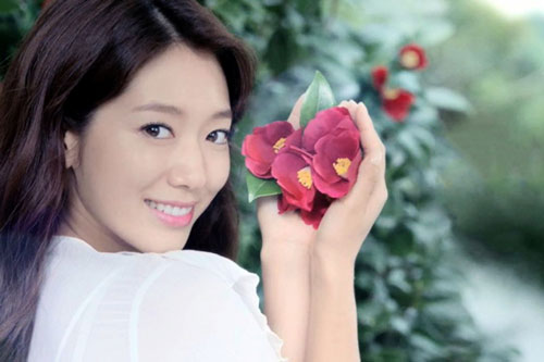 Những câu nói cực thấm, giúp phụ nữ luôn mạnh mẽ đứng dậy sau những vấp ngã trên đường đời