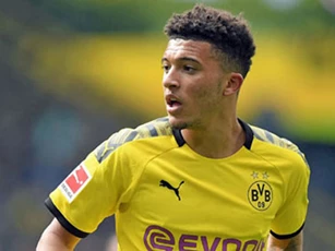 Dortmund bất ngờ hạ giá bán Sancho đủ để M.U cân nhắc