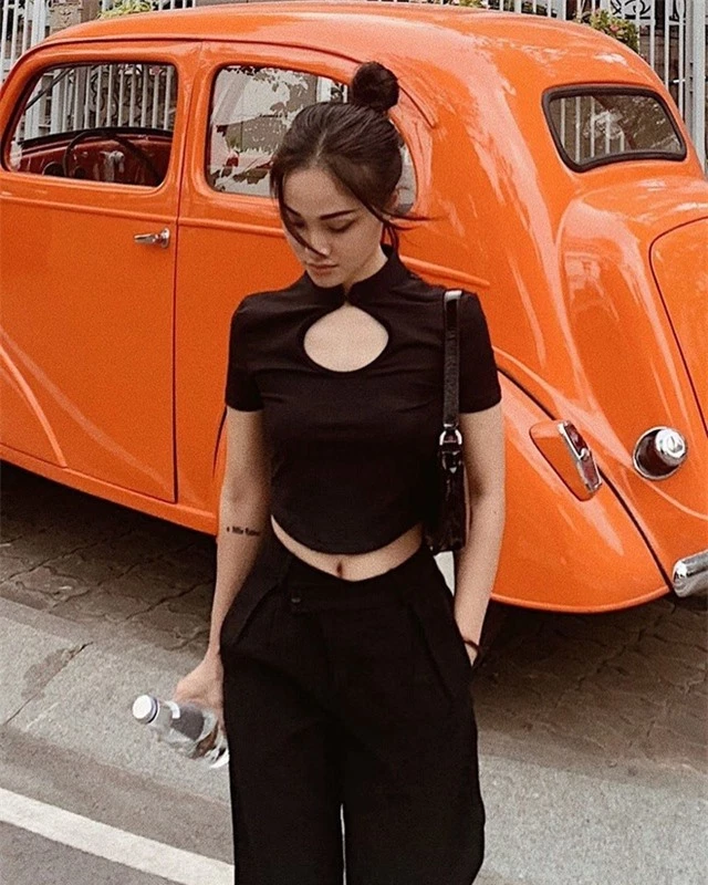 Loạt mỹ nhân Việt diện áo crop top cổ xường xám “khoe” eo thon - 6