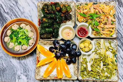 Nữ diễn viên "đảm nhất vịnh Bắc Bộ" và loạt mâm cơm hè khiến chồng chỉ muốn lao về ăn