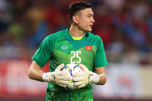 Vì sao cầu thủ Việt Nam chưa thành công ở nước ngoài?