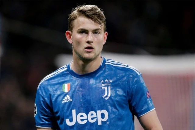 De Boer ngạc nhiên khi de Ligt bỏ qua Barcelona, Man City - 1