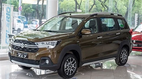 Suzuki XL7 về đại lý với giá mềm 'đấu' Mitsubishi Xpander, Toyota Rush