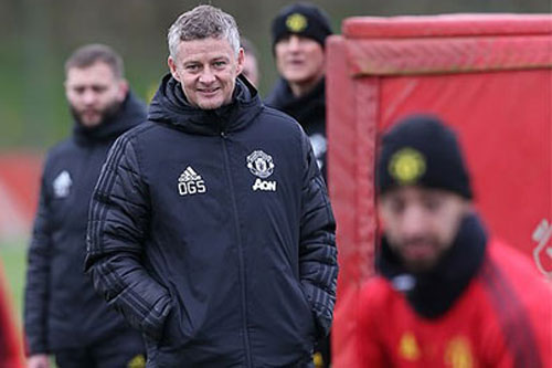 M.U ra yêu cầu chưa từng có với các cầu thủ khi trở lại tập luyện