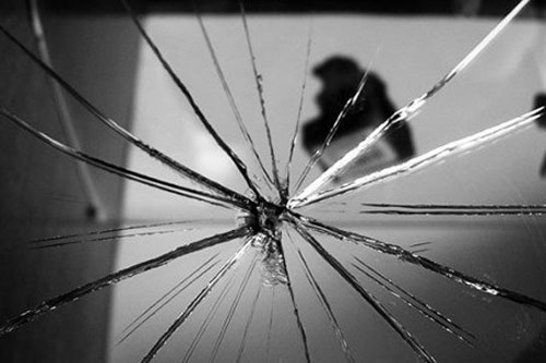 Gương vỡ là điềm báo gì và cách hoá giải ra sao là điều ai ai cũng nhất định phải biết