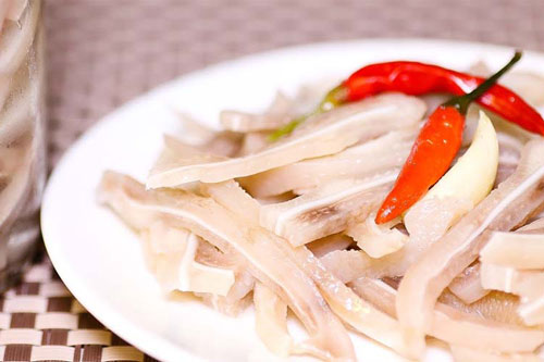 Muốn tai heo trắng giòn, thơm ngon sần sật ai cũng thích đừng bỏ qua bí quyết quan trọng này