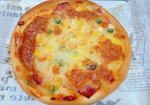 Cách làm pizza thịt xông khói tại nhà