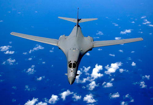 Mỹ bất ngờ điều "pháo đài bay" B-1B Lancer đến Nhật Bản
