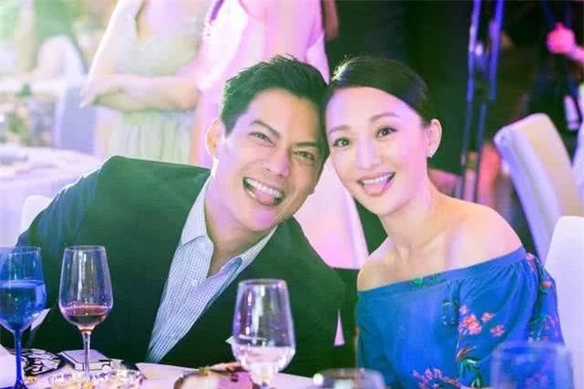 Truyền thông Hong Kong tiết lộ Châu Tấn và chồng đã ly hôn, thủ tục đã hoàn tất? - Ảnh 1