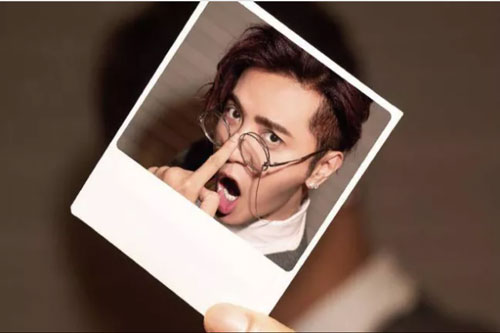 Bê bối ngoại tình vỡ lở, La Chí Tường tổn thất nặng về tiền bạc, mất ít nhất 560 triệu Đài tệ