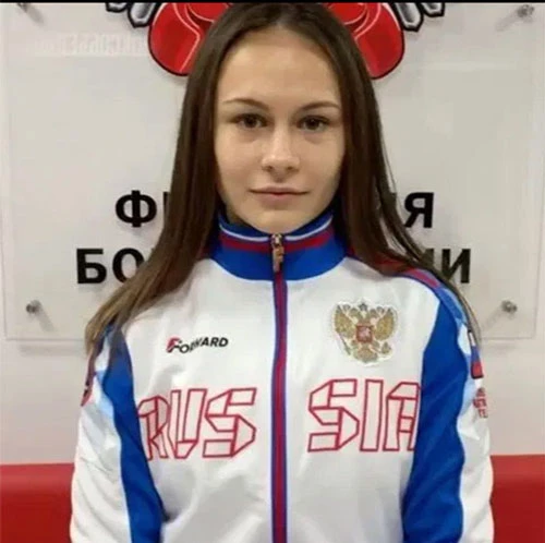 Ekaterina Paltseva: Cô gái 22 tuổi Ekaterina từng đăng quang ở giải vô địch châu Âu vào năm 2018. 1 năm sau, cô cũng đăng quang ở giải quyền Anh thế giới (AIBA)