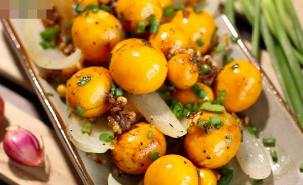 Lạ miệng với món trứng non xào hành tây bổ dưỡng, thơm nức mũi