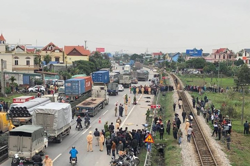 Ngày 1/5, cả nước xảy ra 33 vụ tai nạn giao thông làm chết 23 người