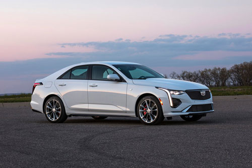 Sedan mạnh 325 mã lực, giá từ 796 triệu đồng, cạnh tranh với Mercedes-Benz A-Class