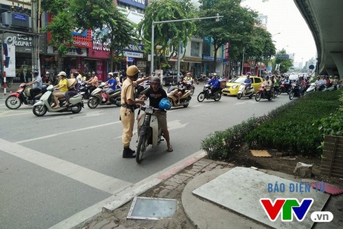 Người vi phạm nộp tiền bảo lãnh sẽ được tự bảo quản phương tiện