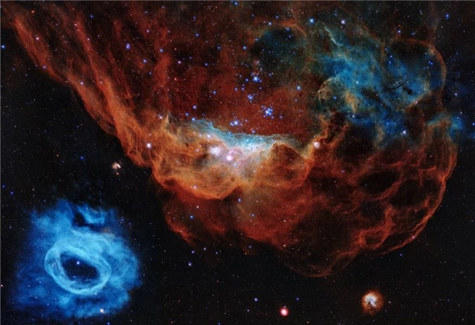 'Mắt thần' Hubble và những bức ảnh vũ trụ ấn tượng nhất 30 năm qua - 3