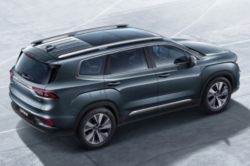 SUV 7 chỗ mạnh 183 PS, cạnh tranh với Toyota Fortuner