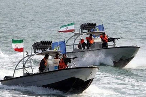 Lãnh đạo lực lượng Vệ binh Cách mạng Iran cho biết sẽ huỷ diệt những tàu chiến Mỹ ở Vùng Vịnh nếu chúng đe doạ nước cộng hoà Hồi giáo, sau lời cảnh cáo của Tổng thống Donald Trump.