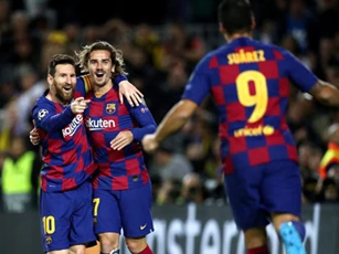 Ngoài Messi và Stegen, Barcelona sẵn sàng bán hết các ngôi sao