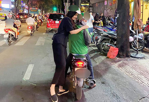 Mai Phương Thúy "khốn khổ" vì chiều cao khủng ra sao?