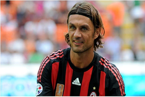 Paolo Maldini là hậu vệ lừng danh, một trong những huyền thoại vĩ đại nhất trong lịch sử AC Milan và đội tuyển Italia. Thậm chí, trong sự nghiệp, Maldini đã giành 5 chức vô địch cúp C1/Champions League (ngang với các CLB Bayern Munich và Liverpool, hơn Barcelona hay Man Utd). Thế nhưng, Maldini lại chưa từng giành Quả bóng vàng. Anh chỉ về thứ 3 trong cuộc bầu chọn vào năm 1994. Ở giải Cầu thủ xuất sắc nhất FIFA vào năm 1995, danh thủ này cũng chỉ xếp thứ 2.